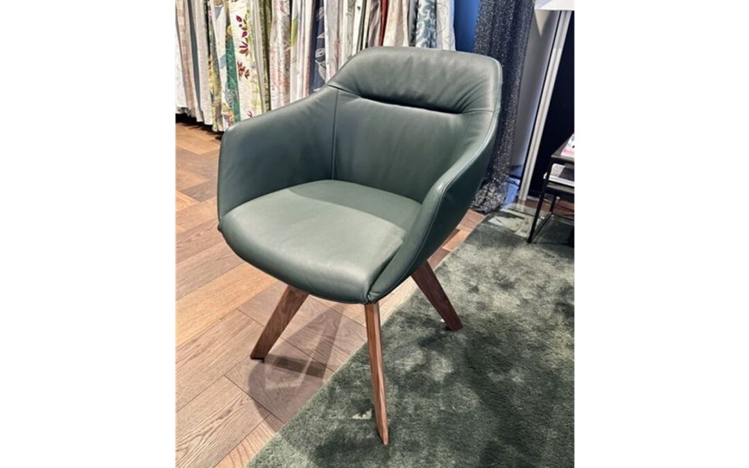 BW Stuhl „Cara“